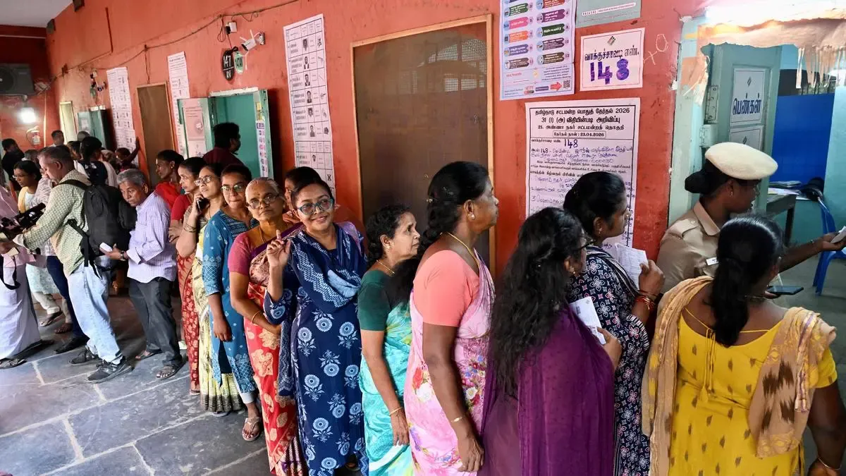 தமிழக தேர்தல் 2026: விறுவிறுப்பான வாக்குப்பதிவு - மாலை 6 மணி நிலவரப்படி 84.29% வாக்குகள் பதிவு!