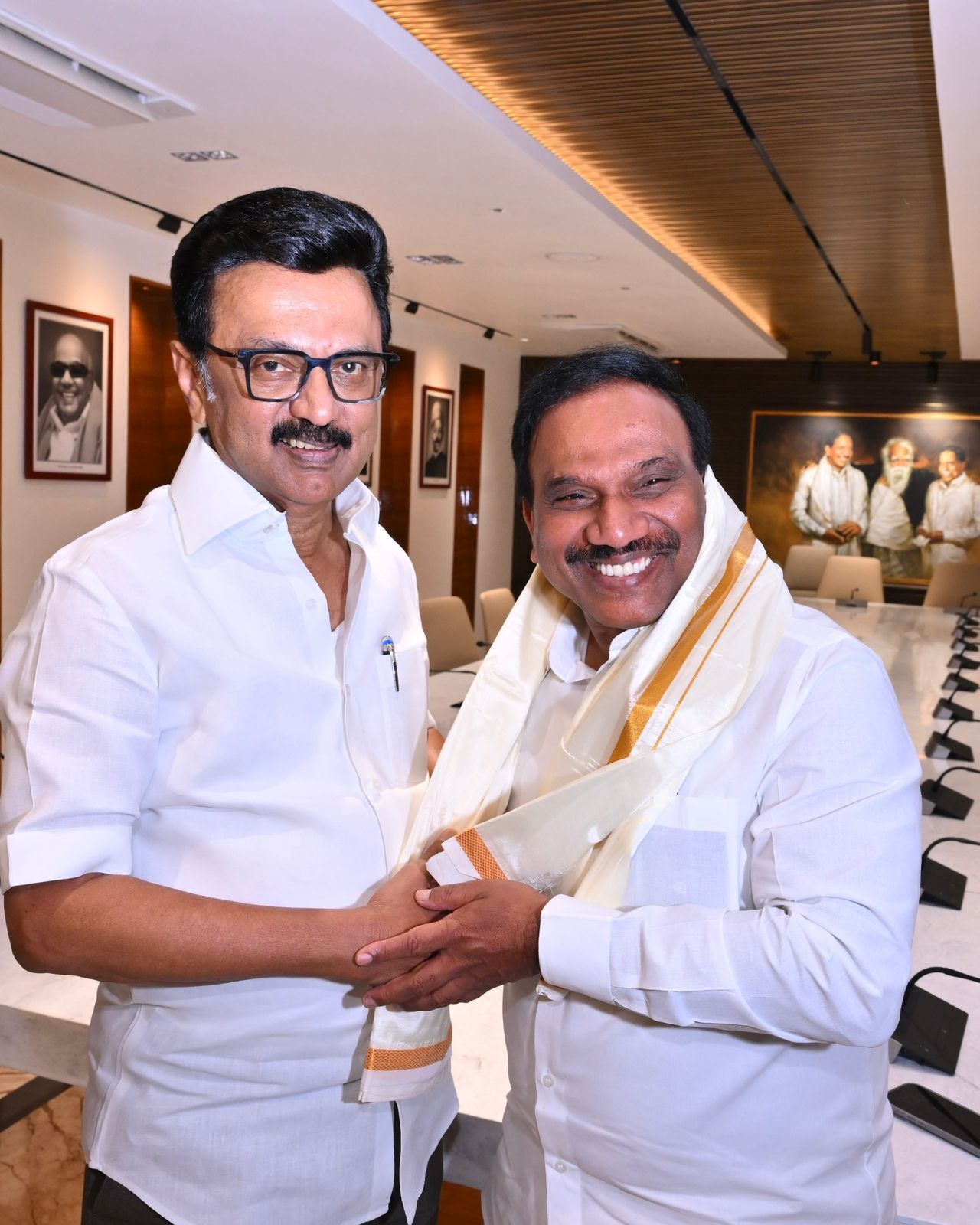 MK Stalin | EWS இட ஒதுக்கீட்டை ஸ்டாலின் தடுத்தாரா? - ஆ.ராசா உருட்டு.. நெட்டிசன்கள் விமர்சனம்!