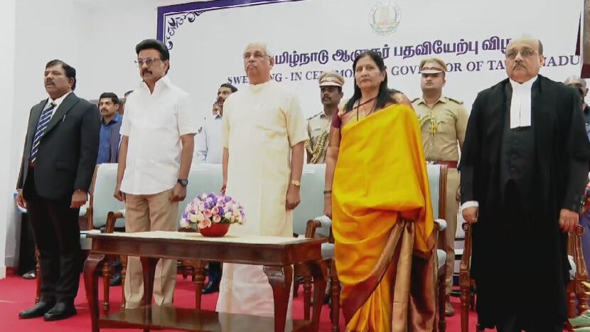 ராஜேந்திர விஸ்வநாத் அர்லேகர்  தமிழ்நாட்டின் புதிய ஆளுநராக பதவியேற்பு 