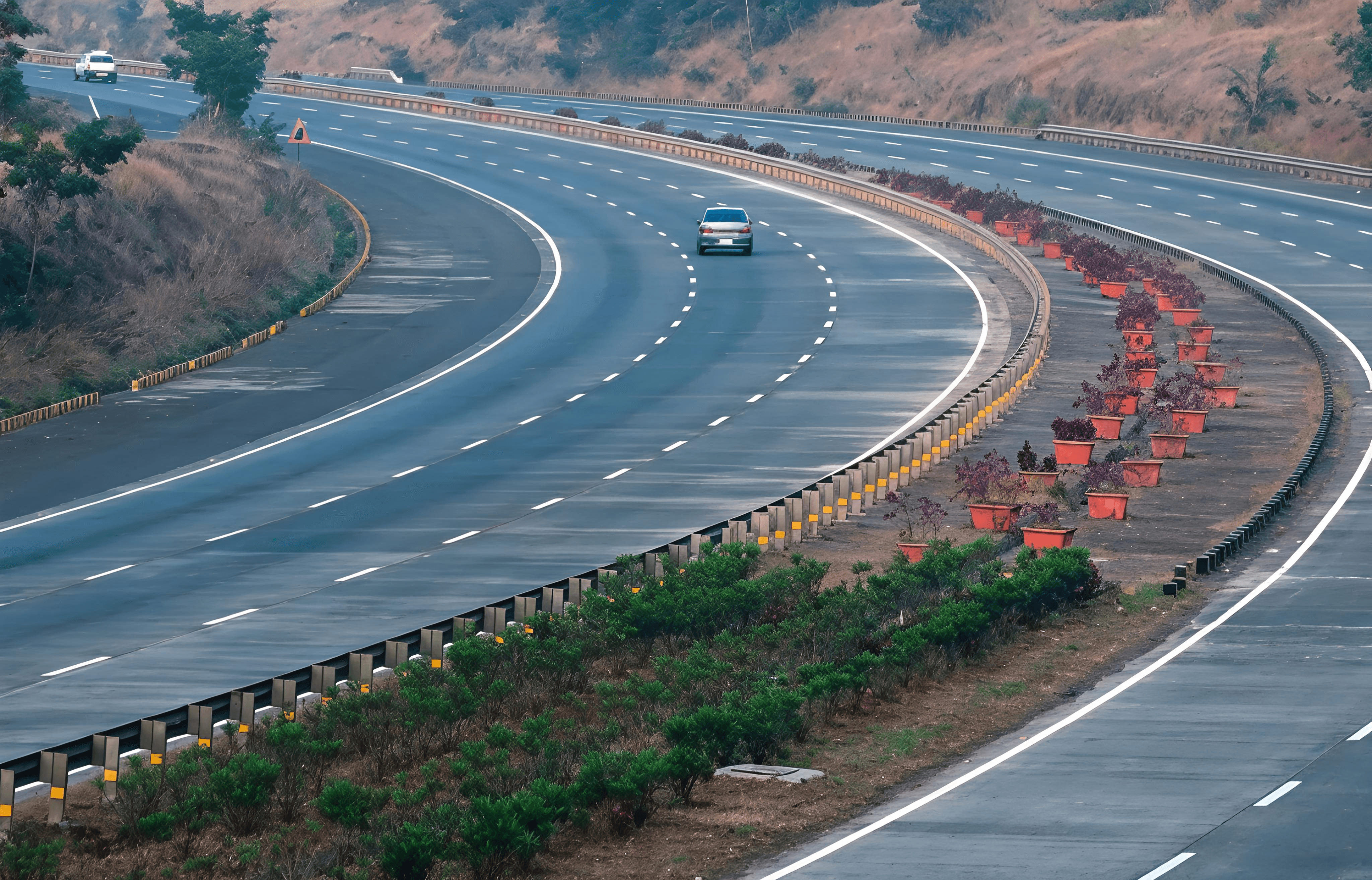 கங்கா எக்ஸ்பிரஸ்வே திறப்பு – மீரட் முதல் பிரயாக்ராஜ் வரை 6 மணி நேர பயணம் சாத்தியம்