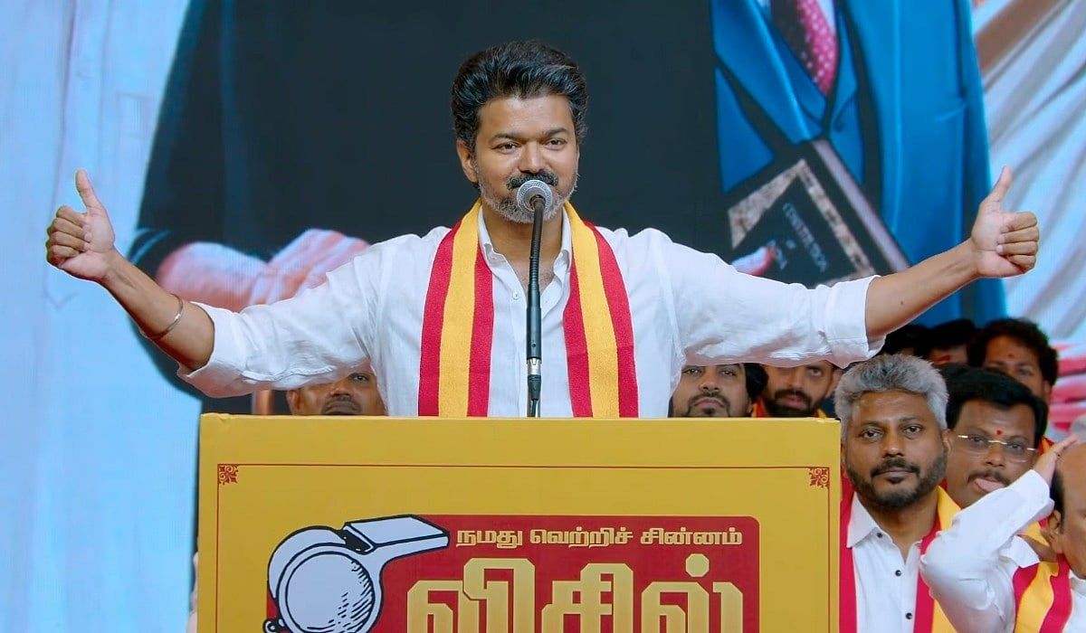 "இது எனக்கும் ஸ்டாலினுக்கும் இடையிலான நேரடிப் போட்டி" - வேட்பாளர்களை அறிமுகம் செய்து விஜய் முழக்கம்!
