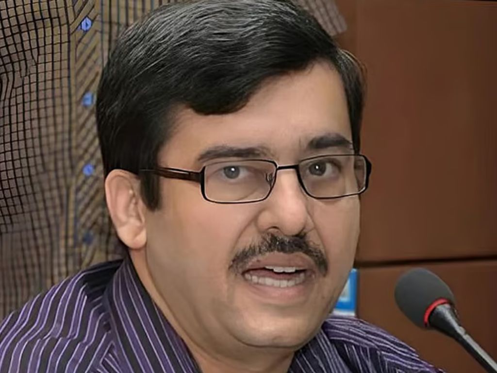தமிழக நில நிர்வாக ஆணையராக ராஜேஷ் லக்கானி நியமனம்!
