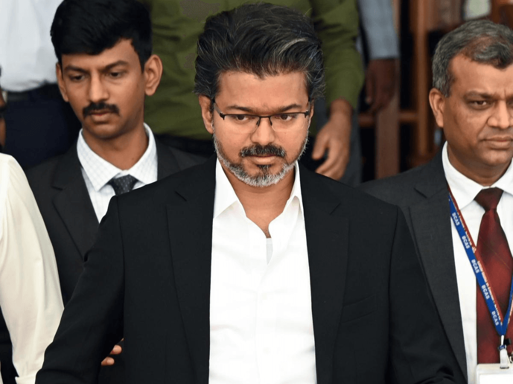 தமிழகத்தில் தீவிரமடையும் மழை... முன்னெச்சரிக்கை நடவடிக்கைகள் குறித்து முதல்வர் விஜய் ஆய்வு!