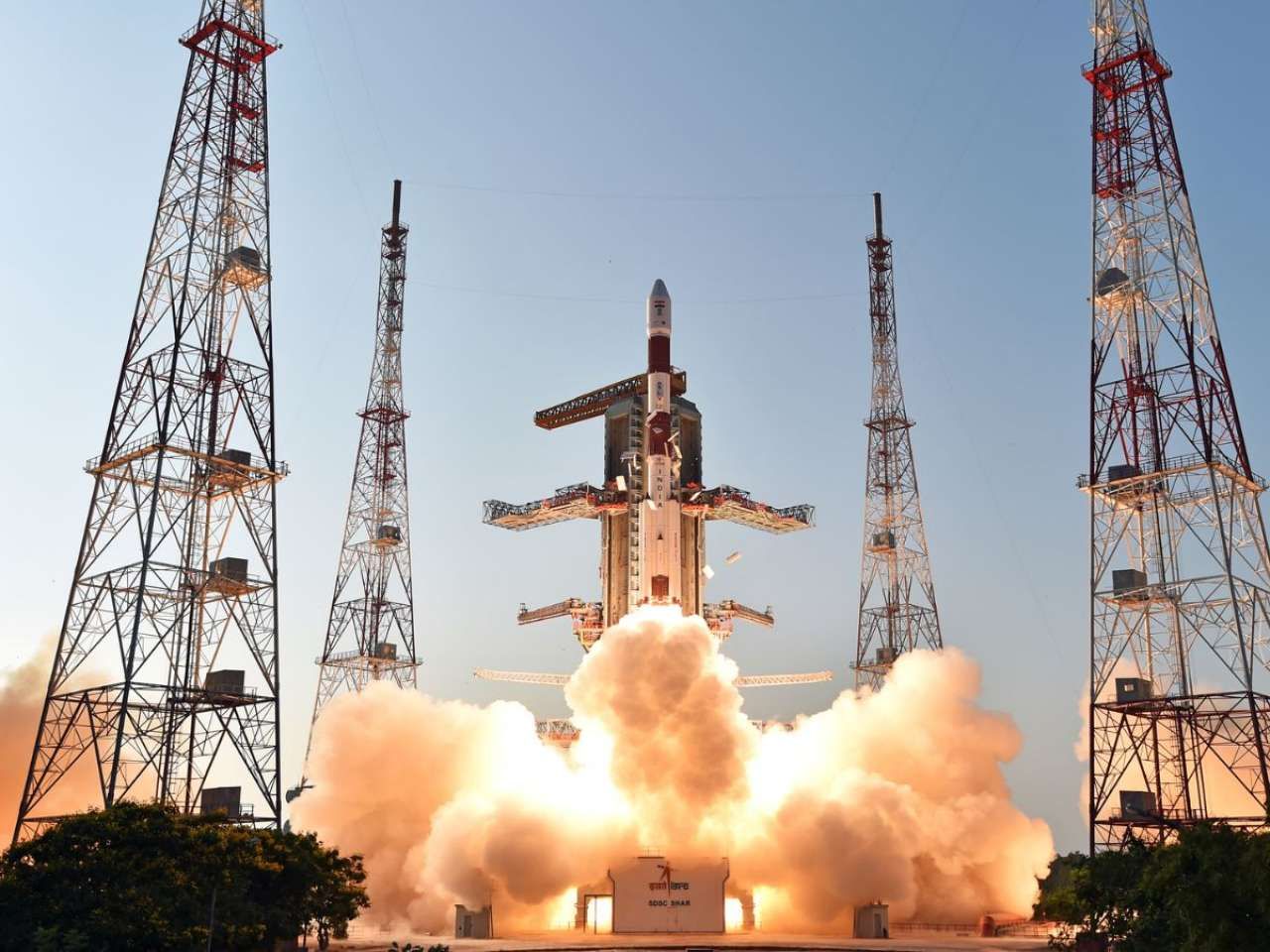 இளம் விஞ்ஞானியாக ஒரு வாய்ப்பு! இஸ்ரோவின் "யுவிகா" திட்டத்திற்கு விண்ணப்பிக்க மார்ச் 31 கடைசி நாள்!