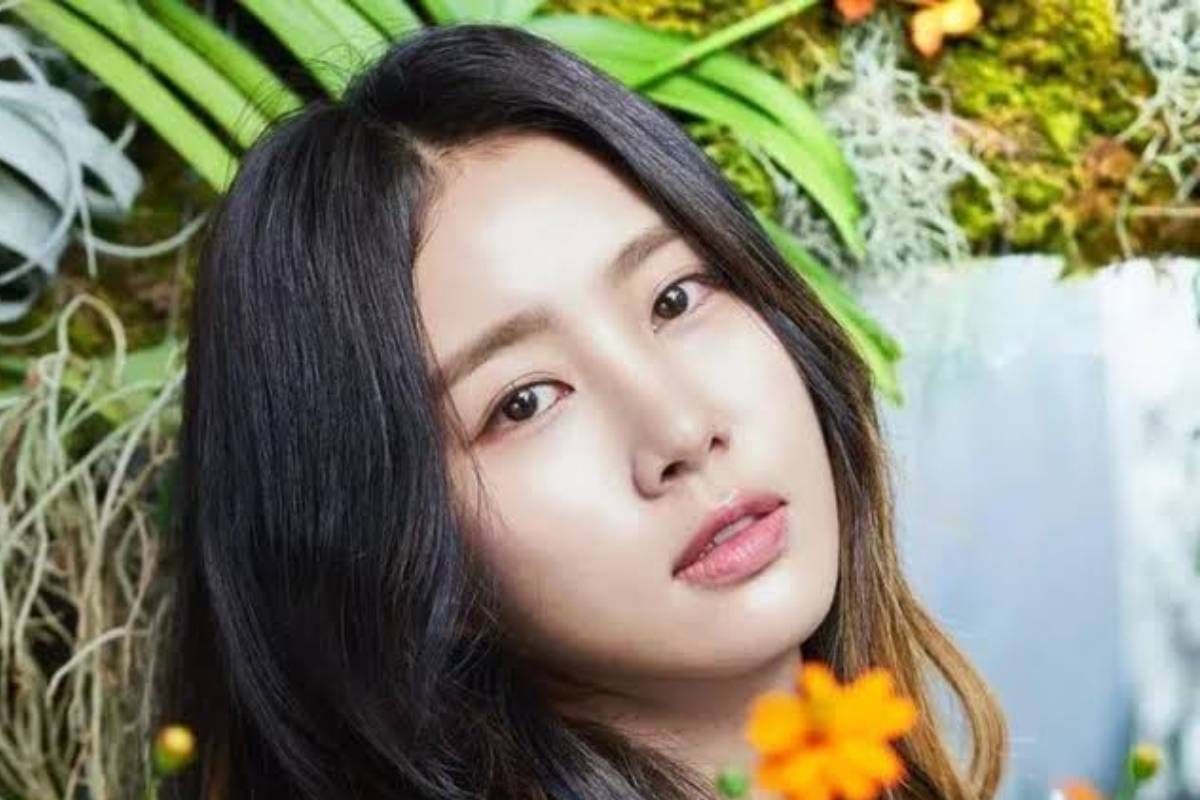 22 வயதில் உலகையே திரும்பிப் பார்க்க வைத்த கிம் ஜுங்-யூன்: ஃபோர்ப்ஸ் பட்டியலில் முதலிடம் பிடித்த இளம் பெண் கோடீஸ்வரர்!