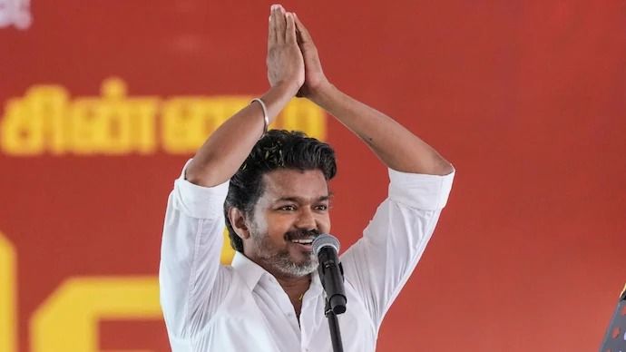 "வெற்றி பெற்றதும் நேரா பனையூர் வாங்க" - தவெக வேட்பாளர்களுக்கு விஜய் போட்ட கட்டளை!