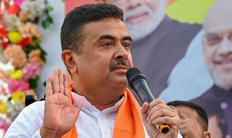 "மம்தாவை தோற்கடித்ததால் நேர்ந்த விபரீதம்!" - சுவேந்து அதிகாரியின் 'வலதுகரம்' சுட்டுக்கொலை: கொல்கத்தாவில் உறைய வைக்கும் வன்முறை!