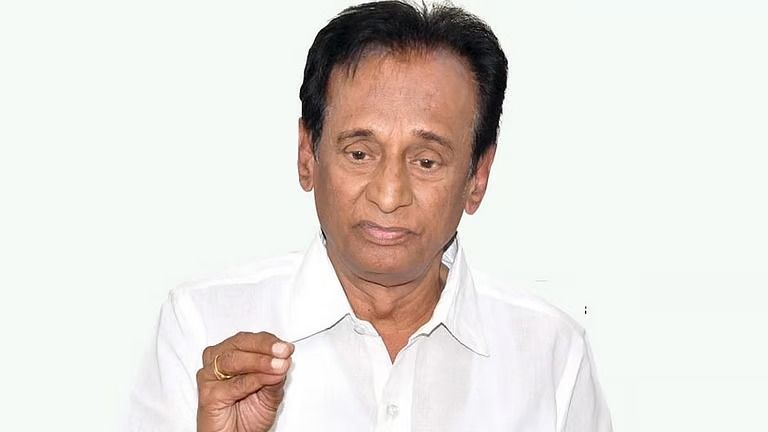 "நோகுதய்யா மனசு நோகுதய்யா..." ஜெயலலிதா ஆன்மாவிடம் மன்னிப்புக் கேட்டு அதிமுகவில் இருந்து விலகினார் செம்மலை!
