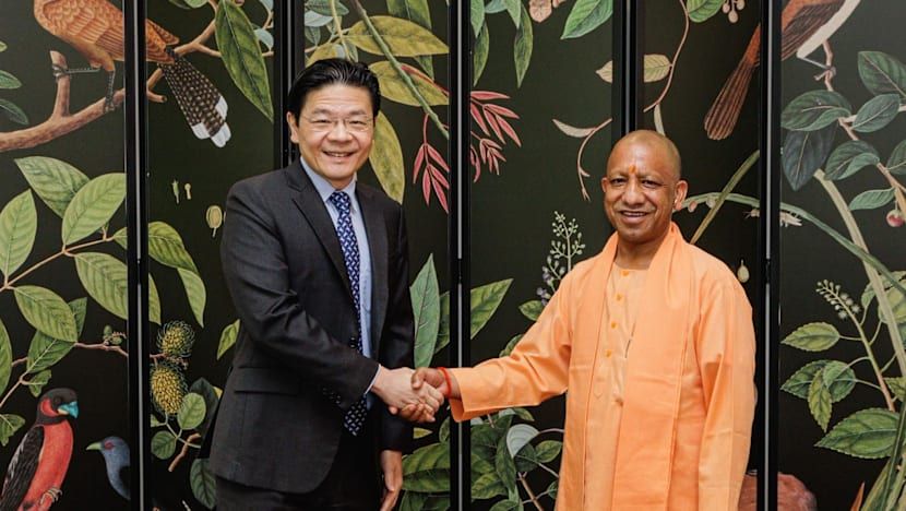 சிங்கப்பூர் பிரதமருடன் உபி முதல்வர் யோகி சந்திப்பு: முதலீடுகளை ஈர்க்க பேச்சுவார்த்தை!