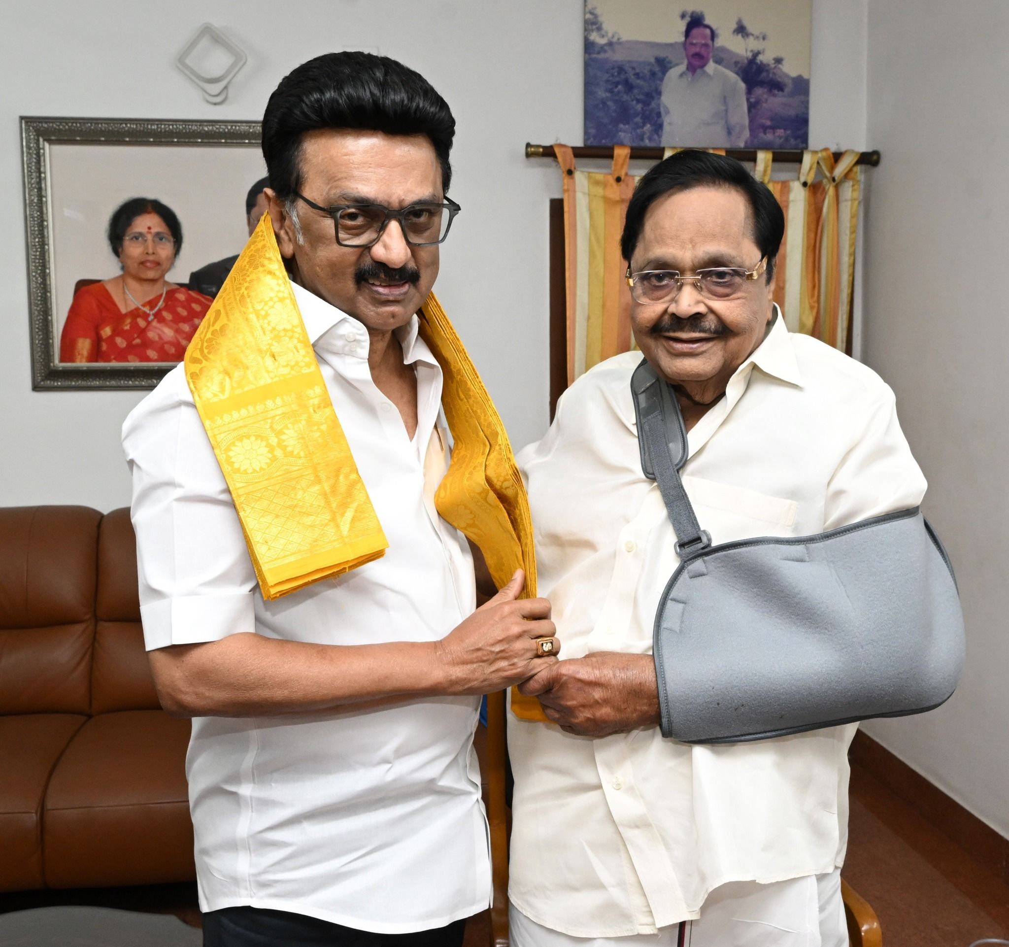 மருத்துவமனையில் அமைச்சர் துரைமுருகன் அனுமதி: நேரில் விரைந்த  முதல்வர் ஸ்டாலின்