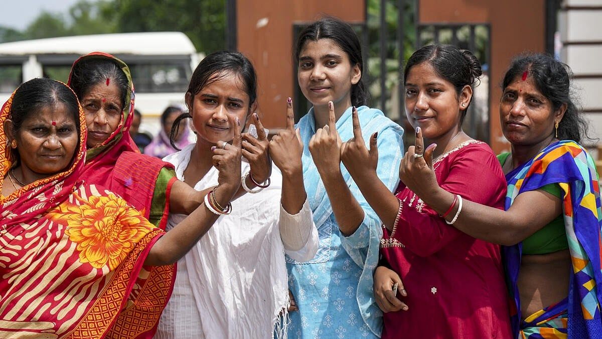 மேற்கு வங்க முதற்கட்டத் தேர்தல் நிறைவு: 91 சதவீதத்தைத் தாண்டிய வாக்குப்பதிவு - ஜனநாயகக் கடமையாற்றிய 3.6 கோடி மக்கள்