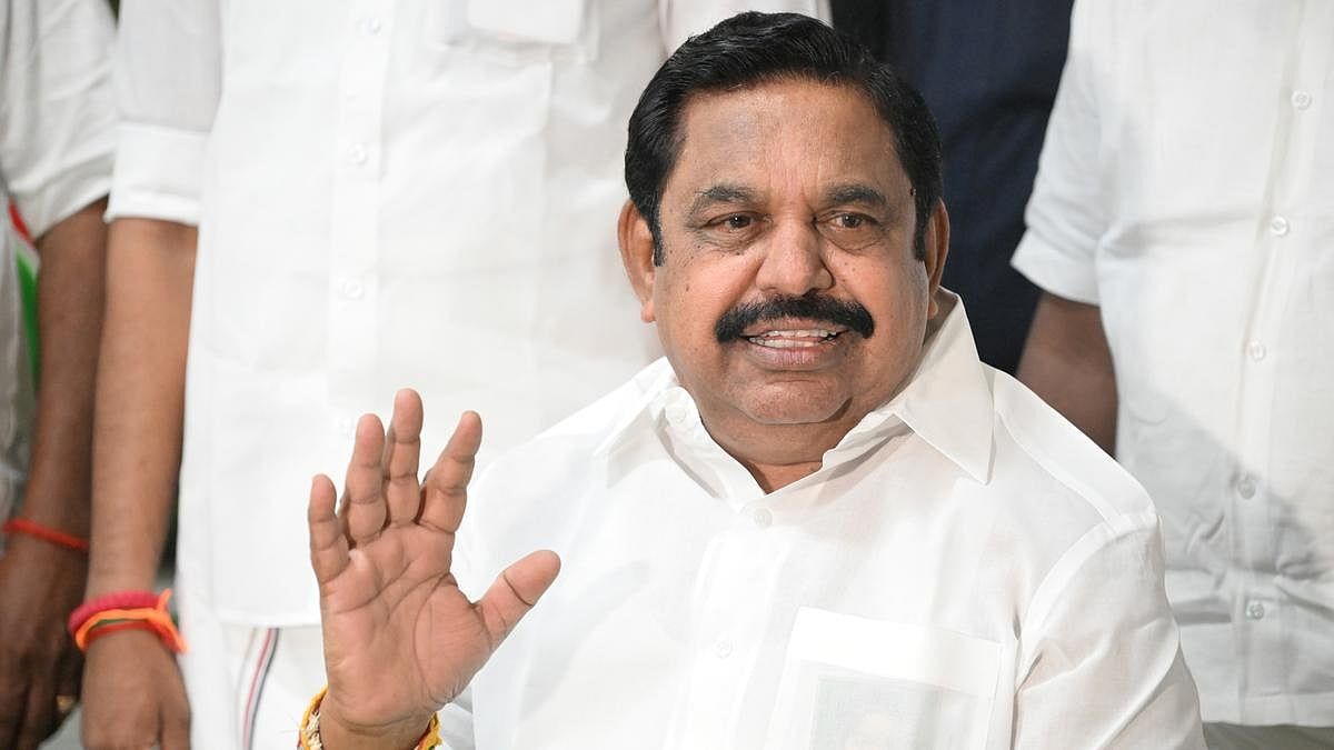 சி.வி.சண்முகம் முகாமில் இருந்து எஸ்கேப் ஆன 5 எம்எல்ஏக்கள் - எடப்பாடி பழனிசாமியை நேரில் சந்தித்து ஆதரவு!