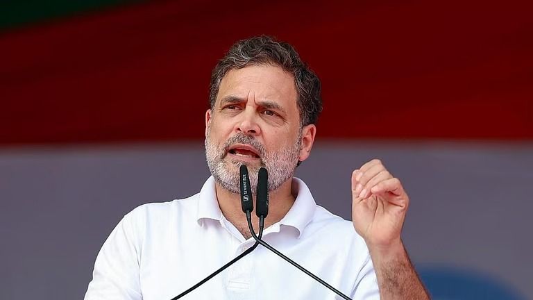  "முஸ்லிம்னு சொல்ல ஏன் தயங்கணும்?" சிறுபான்மையினர் என்ற வார்த்தைக்குள் ஒளிய வேண்டாம்... ராகுல் காந்தி டெல்லி கூட்டத்தில் பேச்சு!