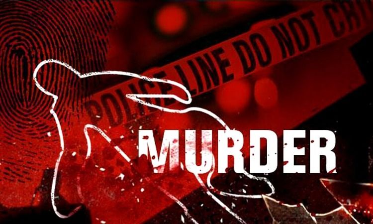 மதுரை மீனாட்சி அம்மன் கோவில் அருகே பயங்கரம்: சிறுவன் வெட்டிக்கொலை, 5 பேர் கொண்ட கும்பலுக்கு போலீஸ் வலைவீச்சு!