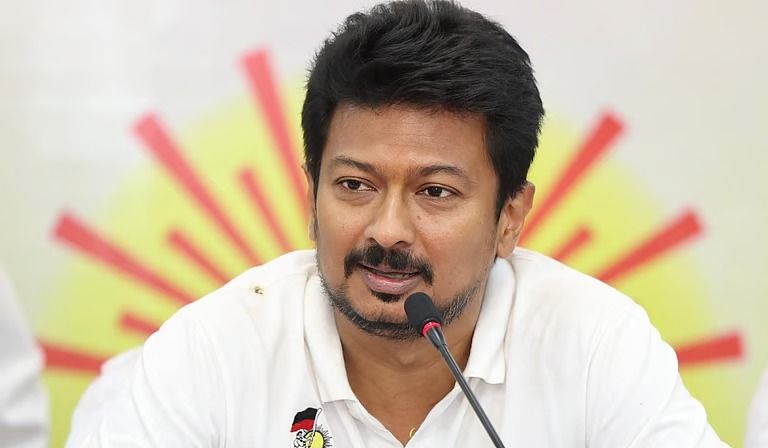 "இன்னும் எத்தனை ஏமாற்றங்களுக்கு மக்கள் தயாராக வேண்டும் சி.எம் சார்?" - தவெக அரசை வெளுத்து வாங்கிய உதயநிதி ஸ்டாலின்!