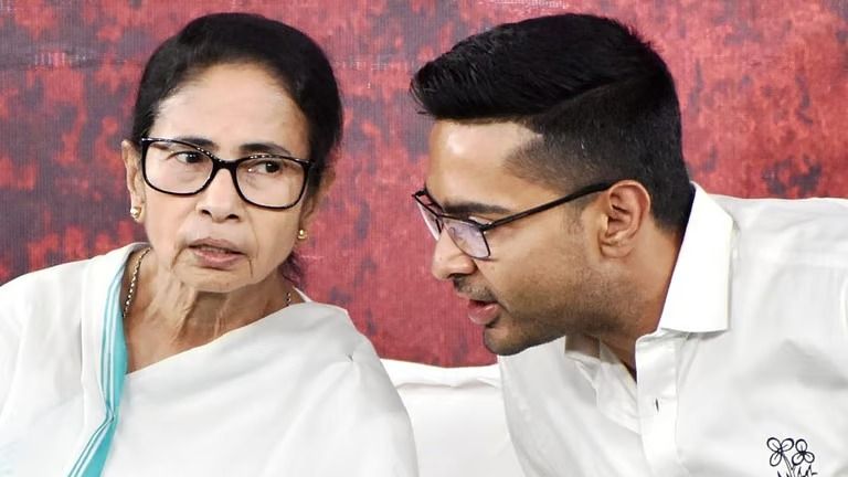 50 எம்எல்ஏக்களுடன் உடைகிறது திரிணமூல் காங்கிரஸ்? மேற்கு வங்கத்தில் அரங்கேறும் மகாராஷ்டிரா பாணி அரசியல் ஆட்டம்!