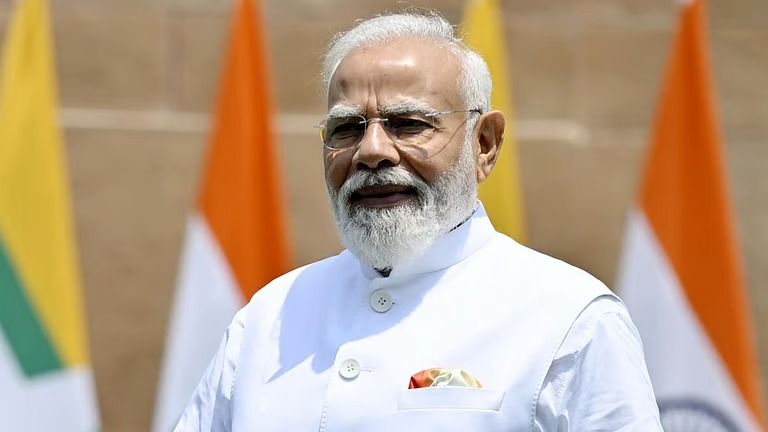 இந்தியாவின் நீண்டகால பிரதமர் என்ற புதிய வரலாற்றுச் சிகரத்தைத் தொடுகிறார் மோடி!