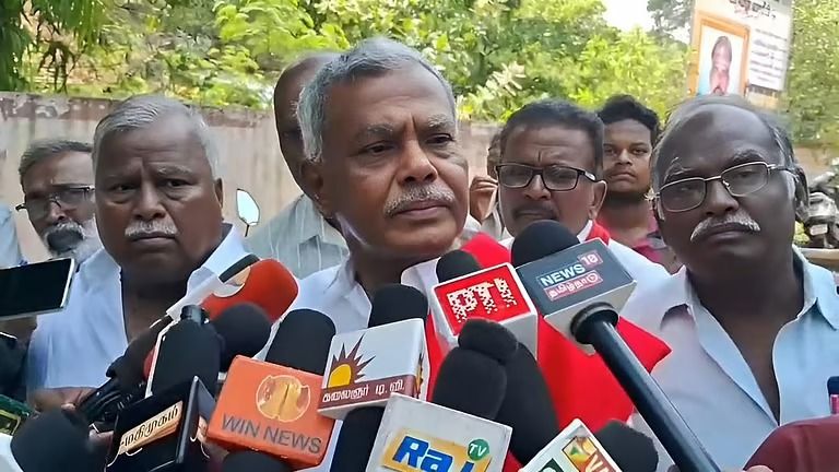 பிரவீன் சக்கரவர்த்திக்கு ‘அதிகப்பிரசங்கித்தனம்’ என சிபிஎம் கடும் சாடல்: புதுக் கூட்டணிப் பதிவால் வெடித்த அரசியல் சர்ச்சை!