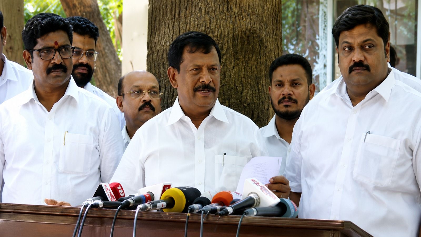 "அந்த ஜான் பிரிட்டோ நான் இல்லை!" - போதைப்பொருள் வழக்கில் தன் பெயர் இழுக்கப்பட்டதால் சென்னை கமிஷனர் அலுவலகத்தில் லீமா ரோஸ் சகோதரர் புகார்!