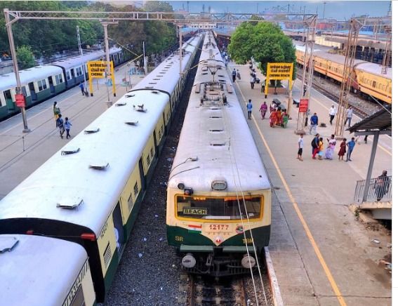 சென்னை மக்களுக்கு குட் நியூஸ்! எழும்பூரில் தண்டவாளப் பணிகள் நிறைவு: இன்று முதல் மின்சார ரயில்கள் வழக்கம் போல் இயக்கம்