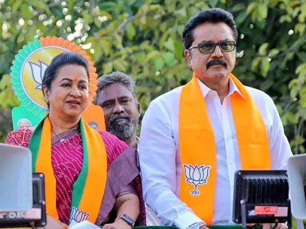 அரசியலில் சரத்குமாரின் அதிரடி திருப்பங்கள் நிறைந்த 30 ஆண்டுகால பயணம்! முழு விவரம்...